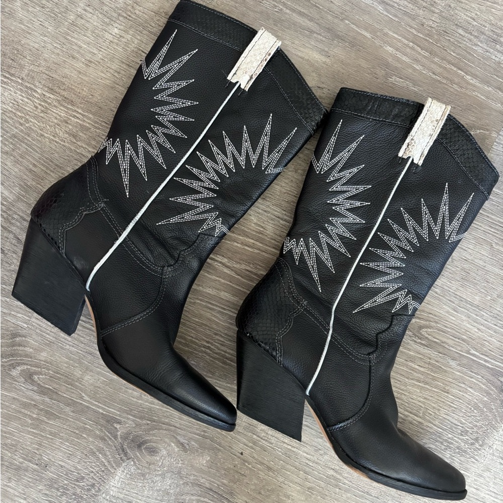 Dolce Vita Lawson cowboy boots